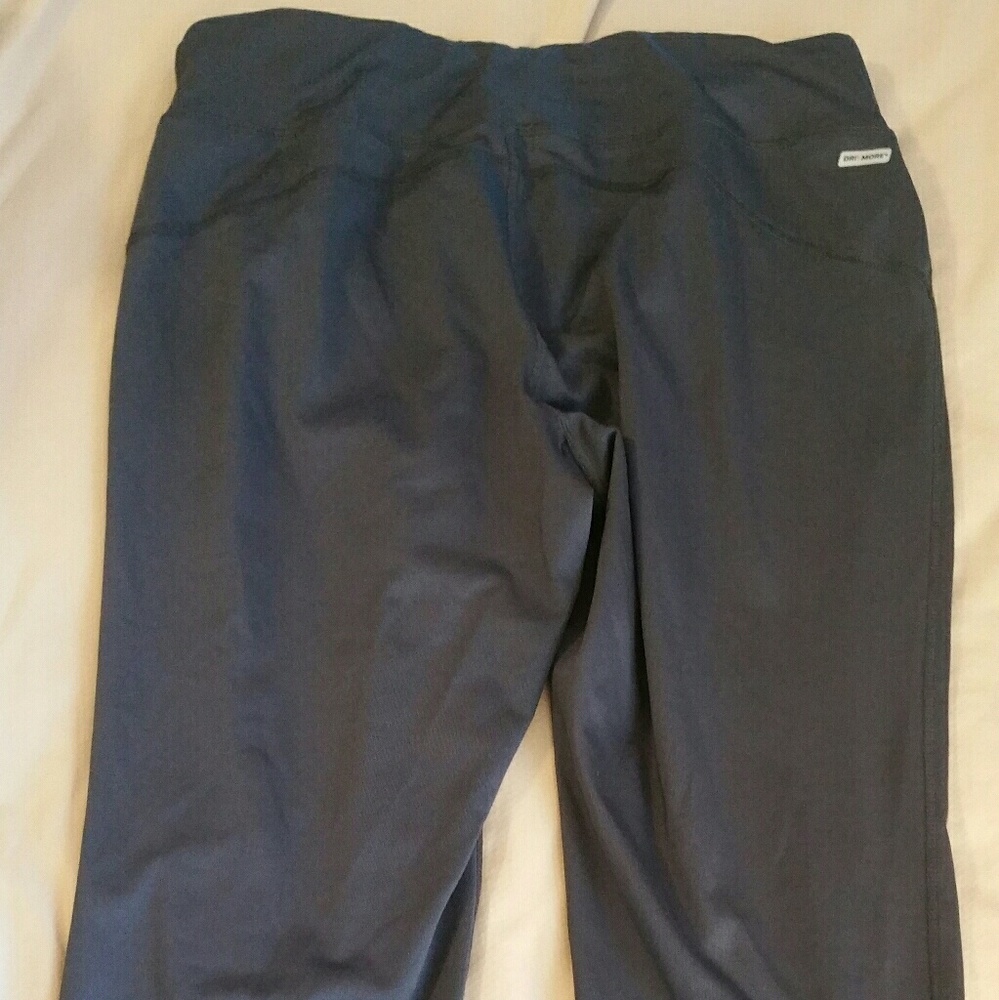 Workout Capris - Picture 3 of 3
